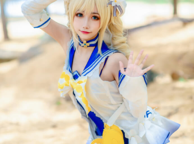 【COS正片】Momoko葵葵&天夫人夏日cos原神 芭芭拉和琴泳装