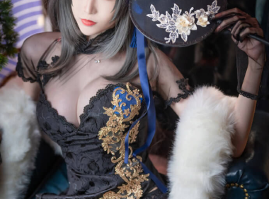 【COS正片】青青子Ak旗袍cos碧蓝航线路易九世 瑰丽的执勤人