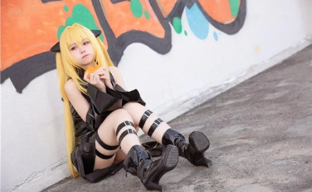 @G44不会受伤 出包女王小暗COS写真作品原图[19P-178MB]