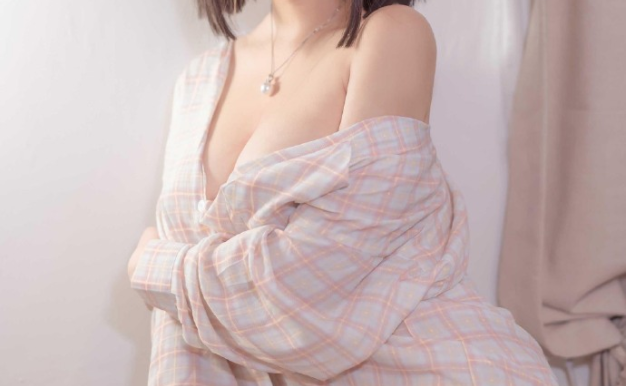 性感尤物过期米线线喵-132套福利私房cos写真全套合集