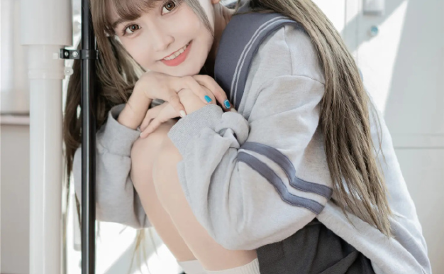 云知笑-80套JK制服福利cos写真摄影作品合集